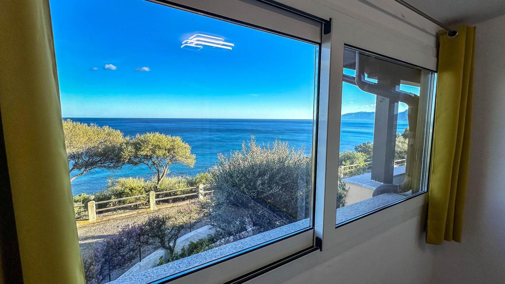 Mama House Con Vista Mare Apartment Cala Gonone Exterior photo