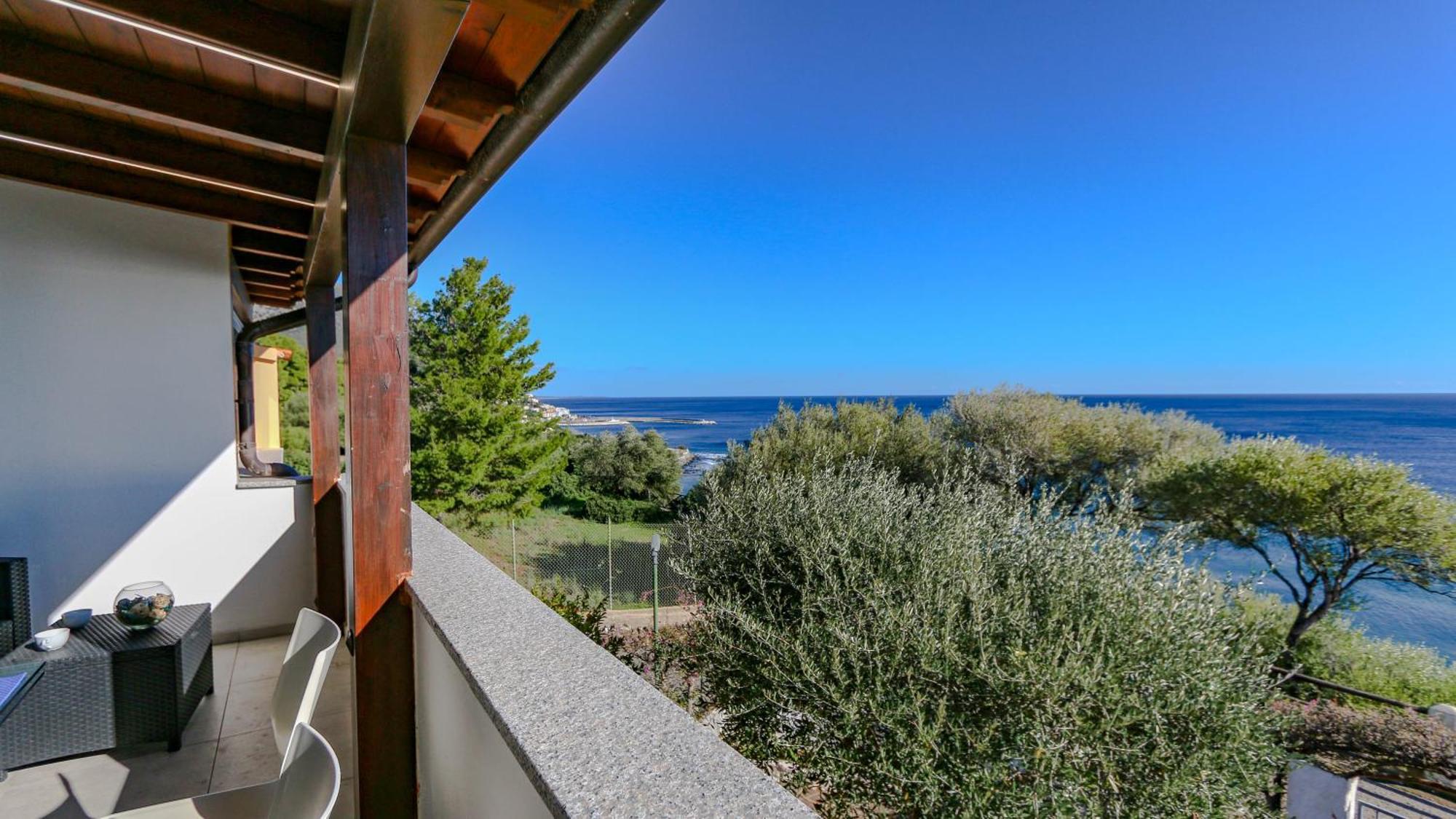 Mama House Con Vista Mare Apartment Cala Gonone Exterior photo
